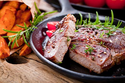 Essensbestellungen beim Gastronomen in Ihrer Nähe - Bestellen Sie Steak und Burger-Variationen jetzt online als Takeaway oder beim Lieferservice Ihrer Wahl! Speisekarten von amerikanischen und heimischen Restaurants für Steak und Burger Spezialitäten auf FrischBox.de!